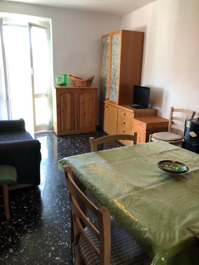 Apartament Bilocale Mirella Carro Zewnętrze zdjęcie